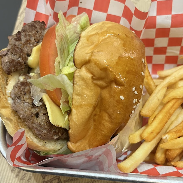 Mushroom Cheeseburger