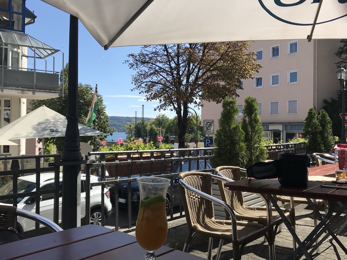 Pamir Restaurant & Café