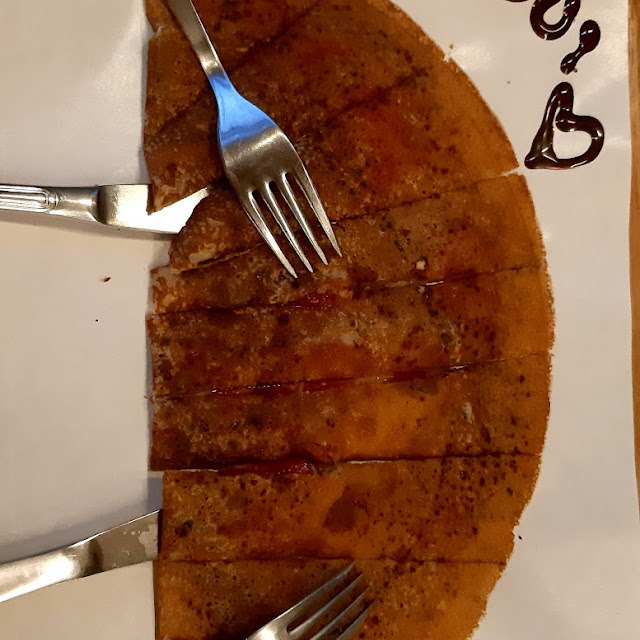 Creps Dolce Fragole Liquore Di Prugne E Crema Pasticcera