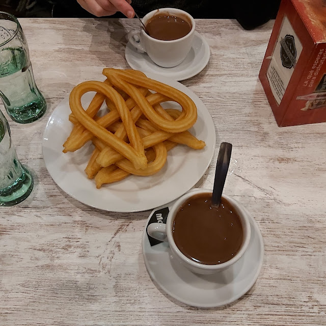Chocolate Caliente Con Churros