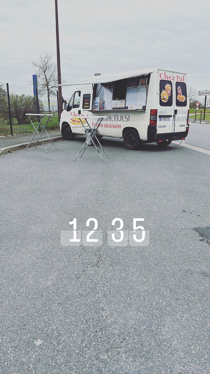 CHEZ PAF