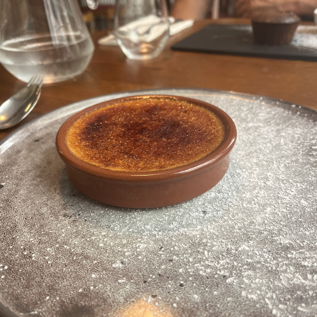 Crème Brûlée With Raspberries