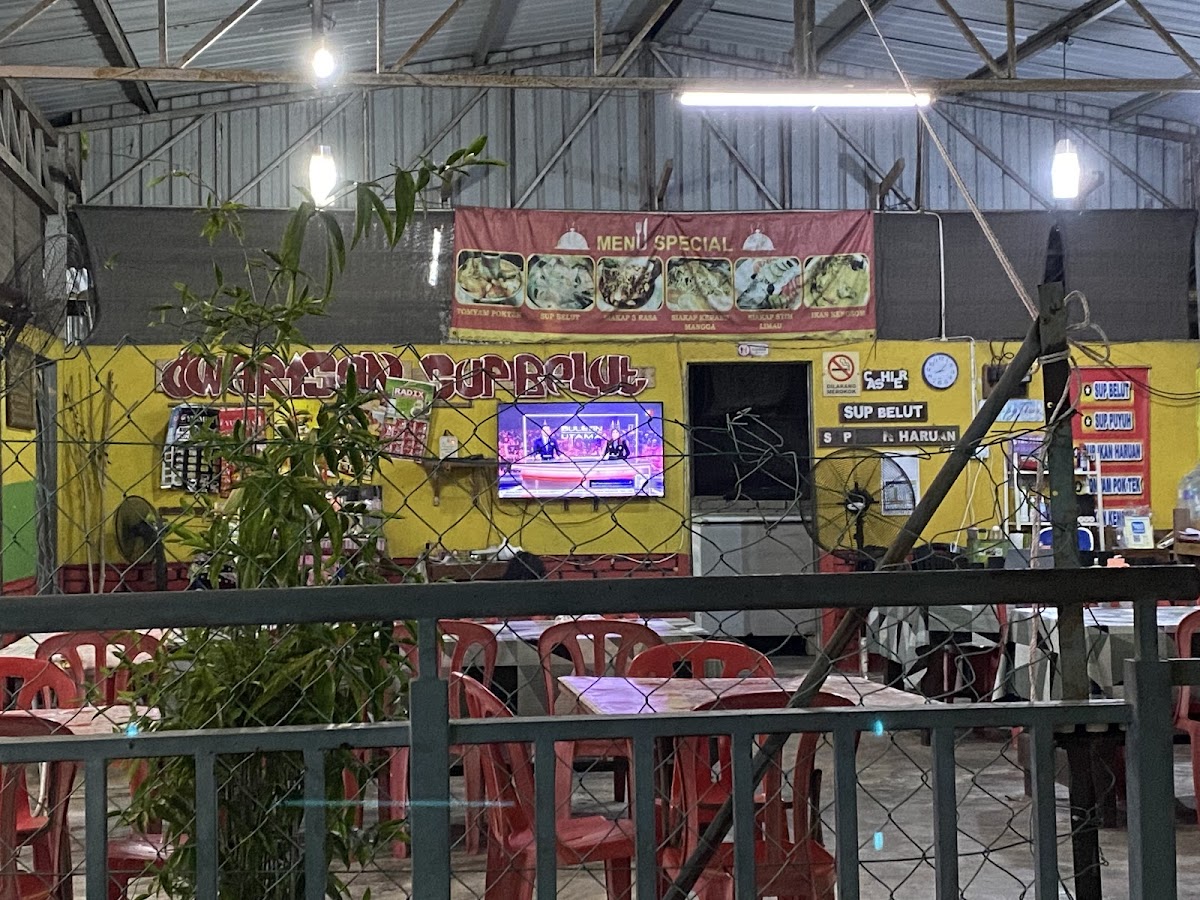Sup Belut & Masakan Panas D'Warisan