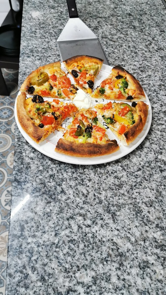 Azad Grill Döner & Pizza Haus
