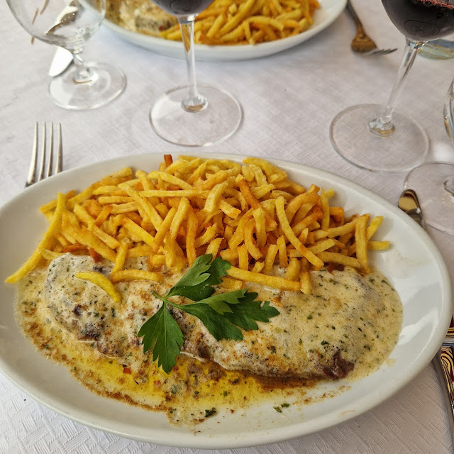 Entrecôte de la Brasserie Avec Son Beurre Pommes Alumettes