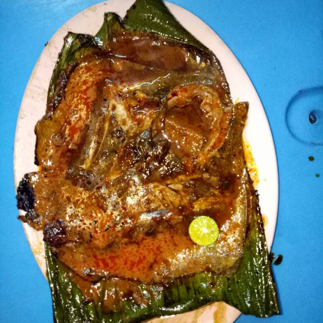 Ikan Pari Bakar