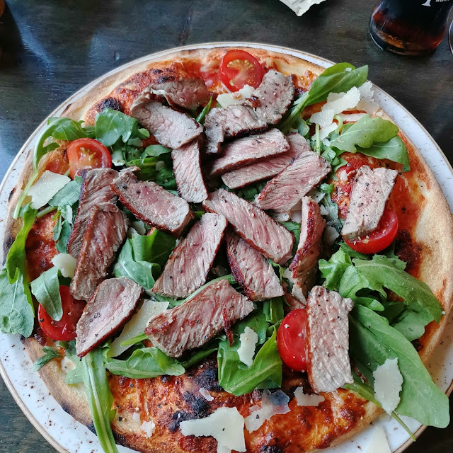 Steak Pizza