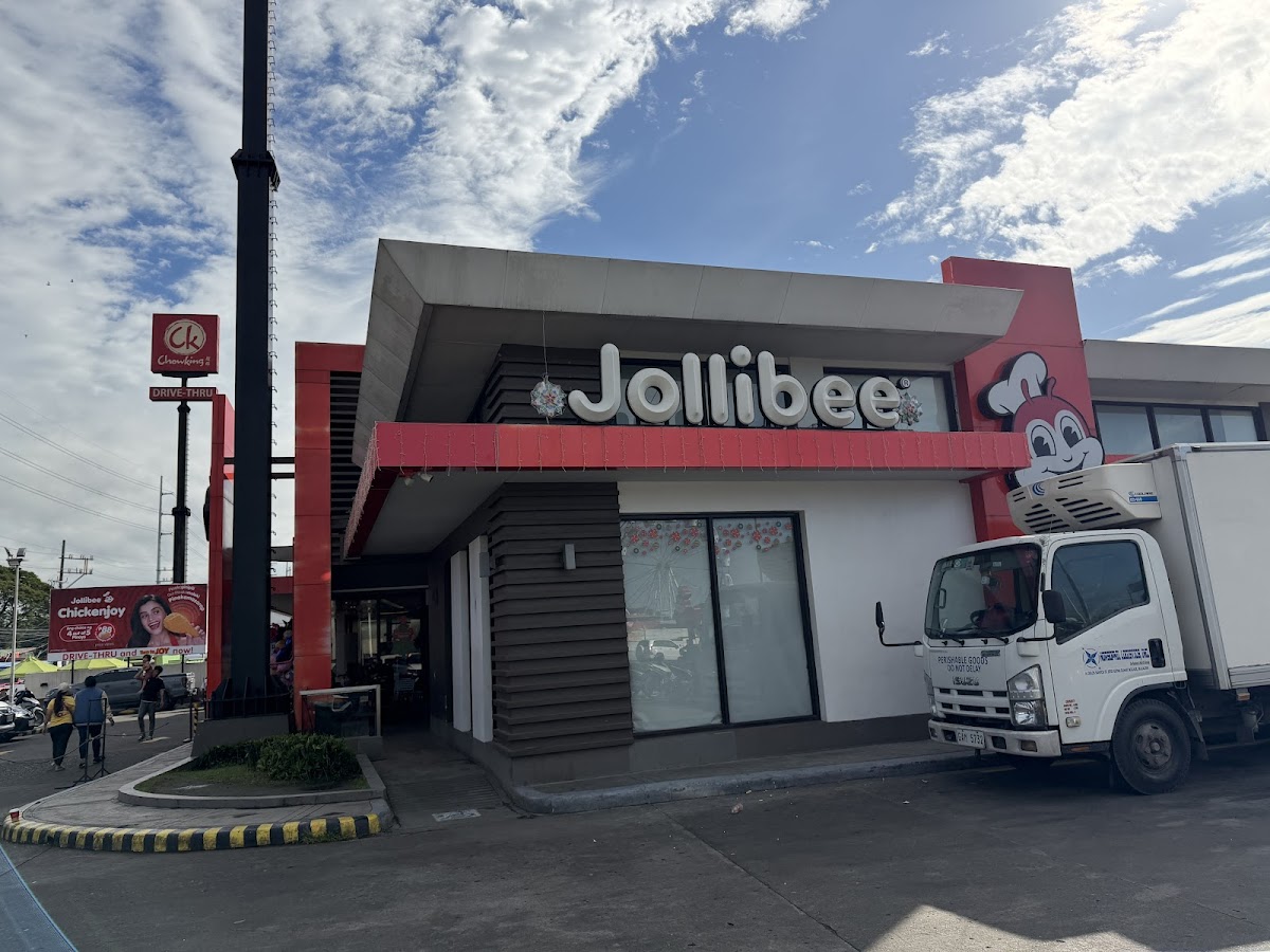 Jollibee - EMA Town Center Meycauayan
