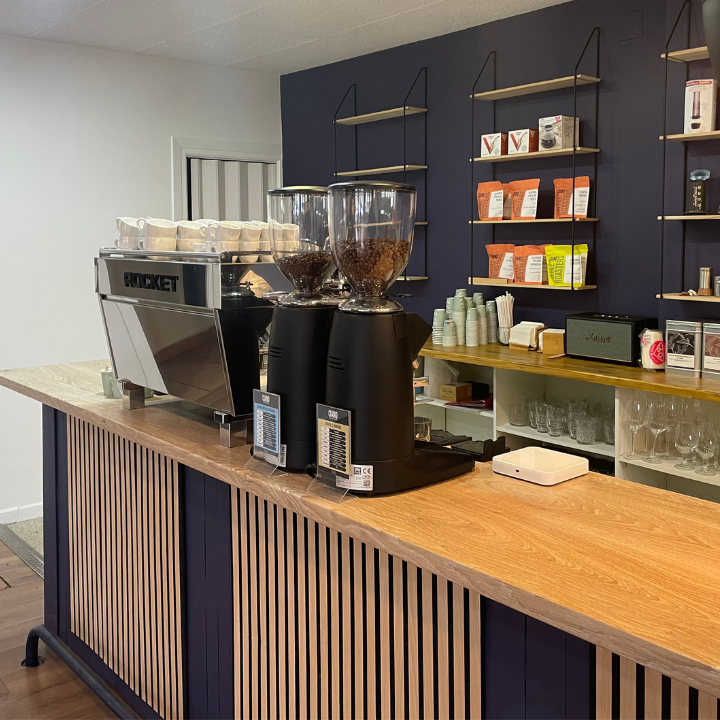 Ciano Coffee Roasters Salou - Cafeteria De Especialidad