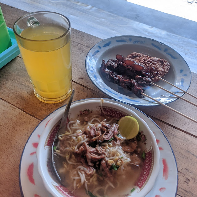 Soto Sapi Sate Ampela Sate Kikil Tempe Goreng Jeruk Anget