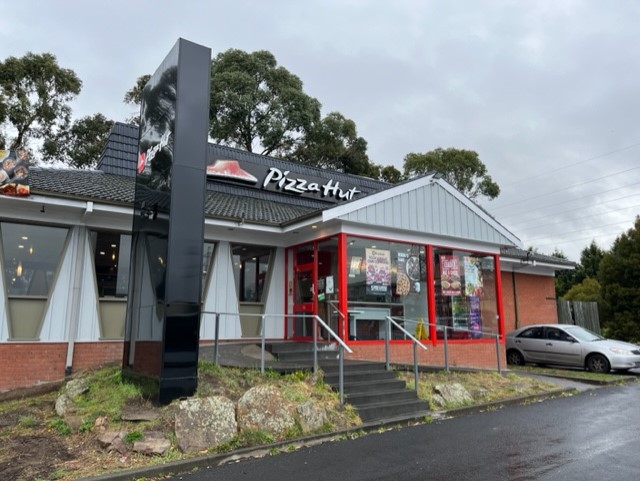 Pizza Hut New Town Dine In