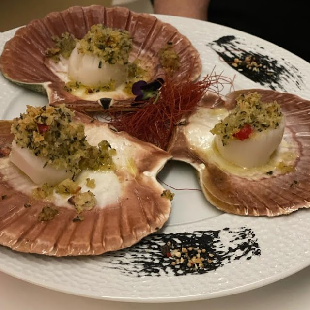 Jakobsmuscheln Mit Kräuter Kruste