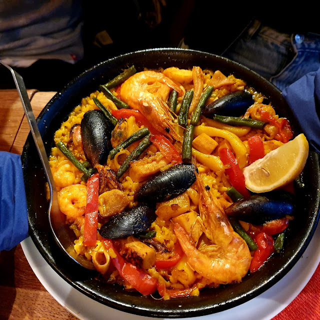 Paella Mixta