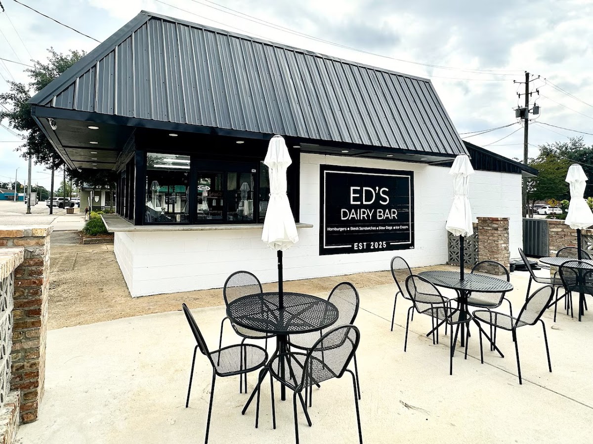 Gene's & Ellen's Drive Inn