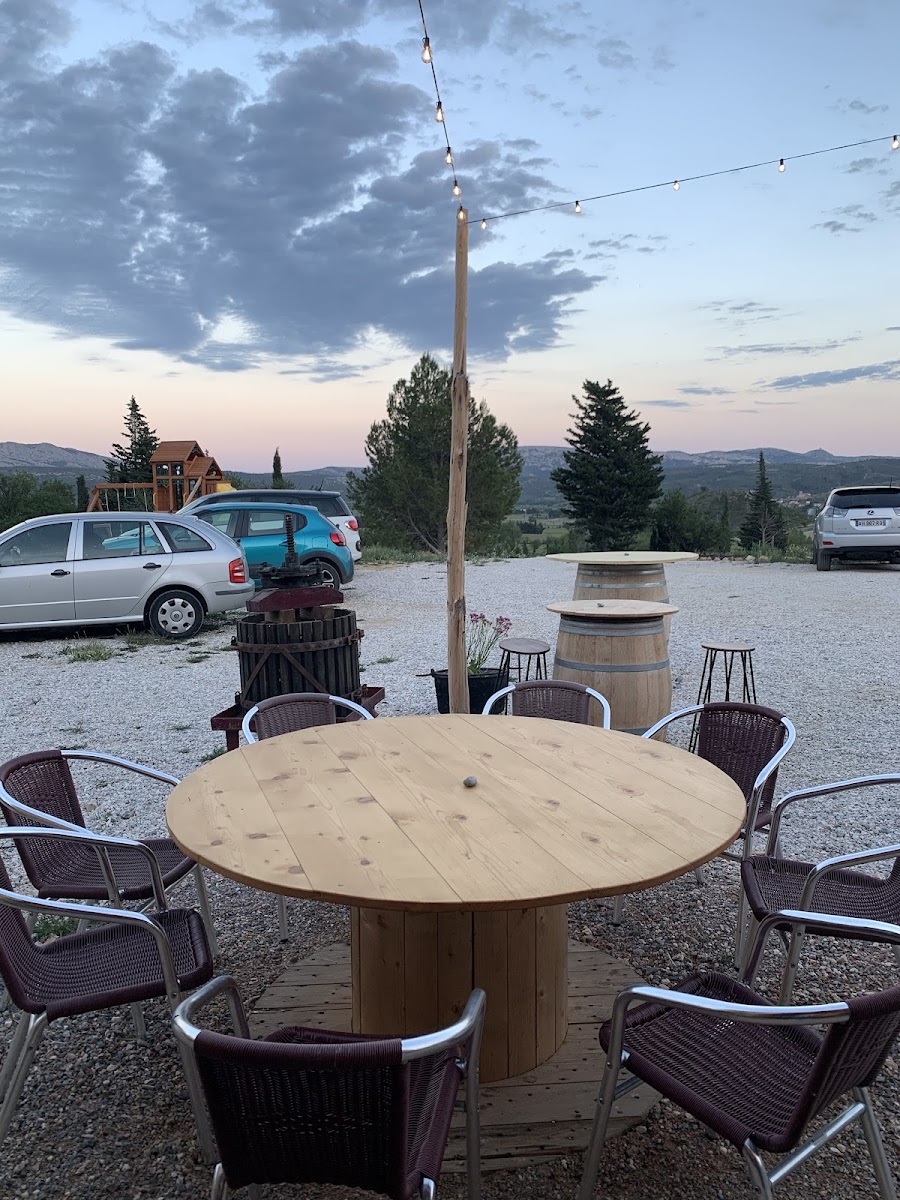 Le Miel d'Emeline / Bar Tapas / La Guinguette des Abeilles