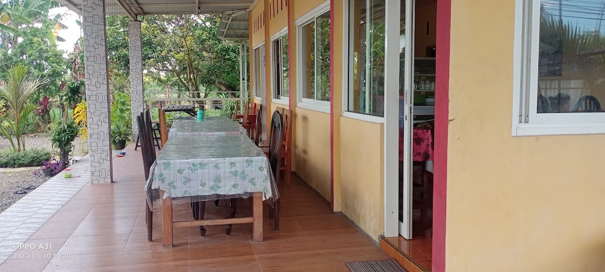 Rumah Makan Rindu Alam