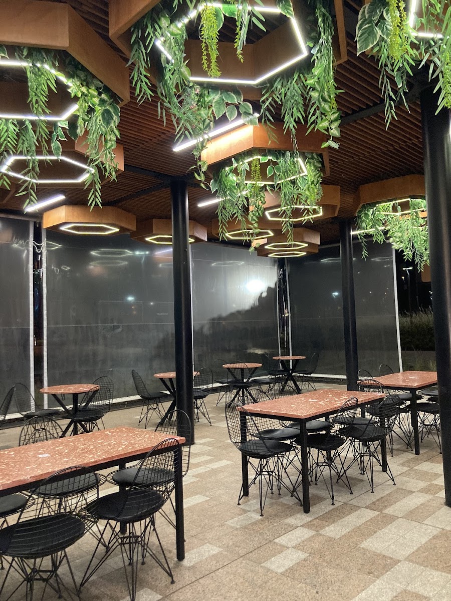 Burger Depot Salitre