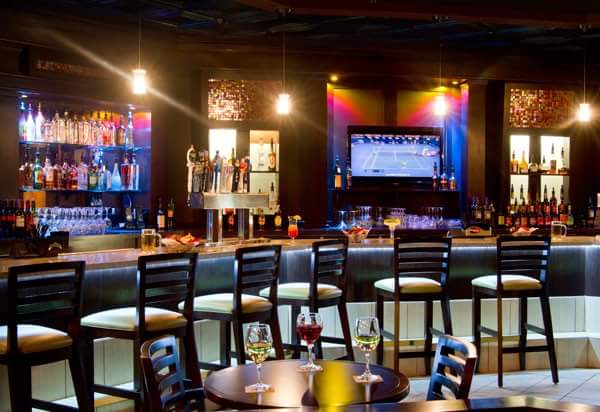Oasis Restaurant & Lounge