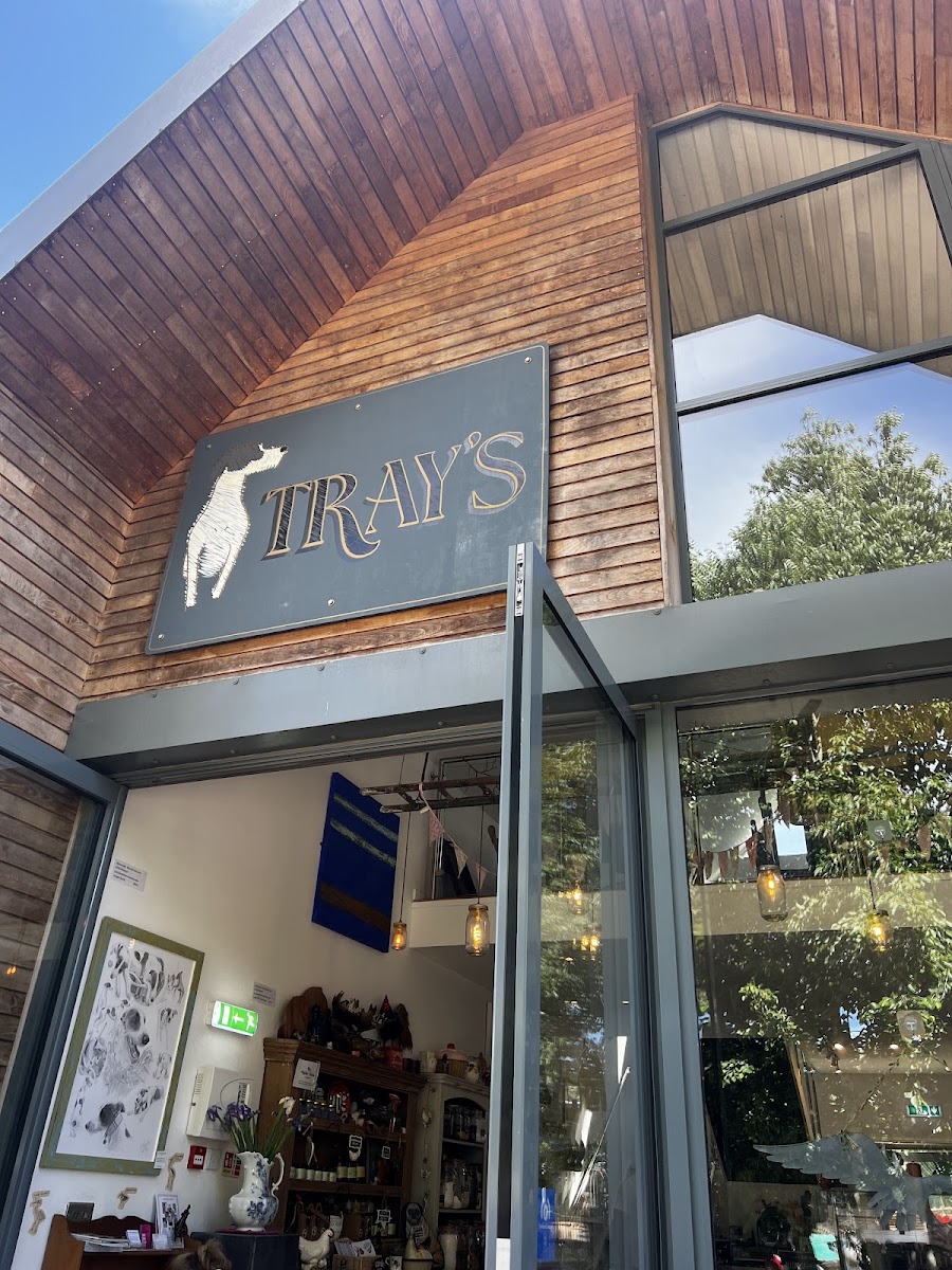 Tray’s Cafe