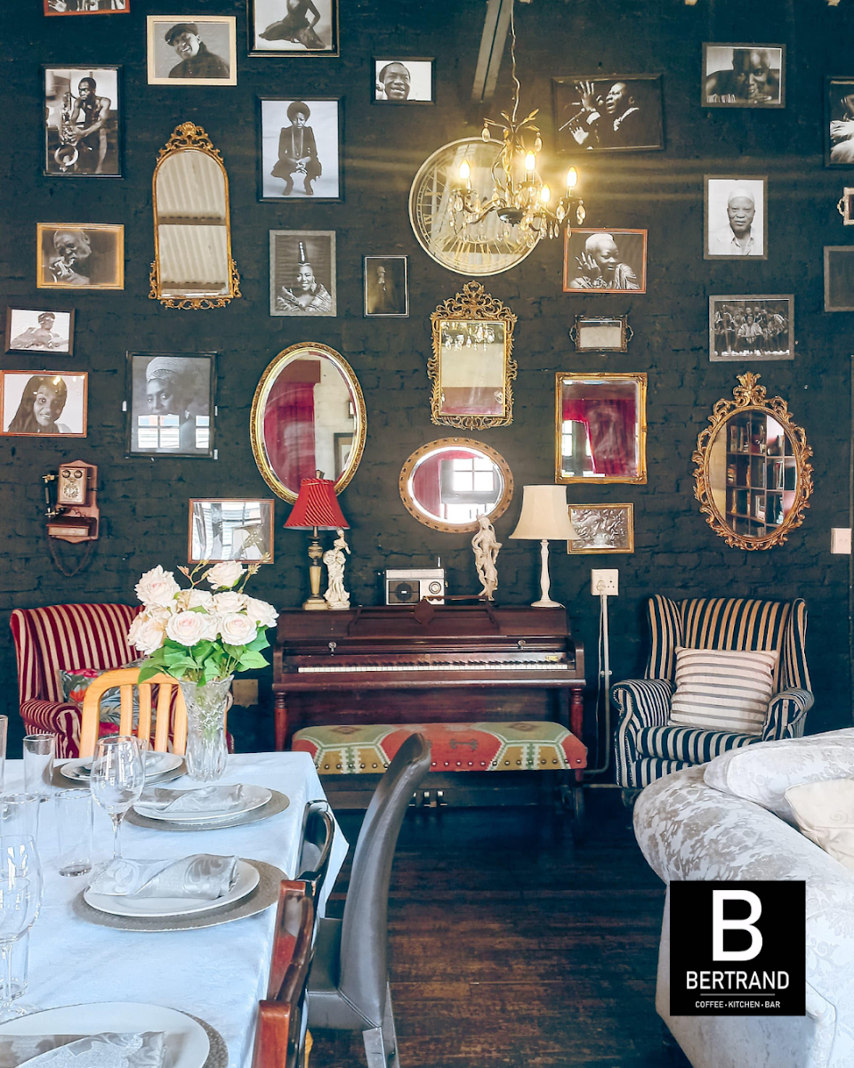 Bertrand Cafe