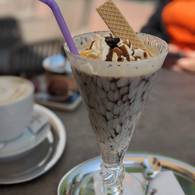 Kleiner Eiskaffee