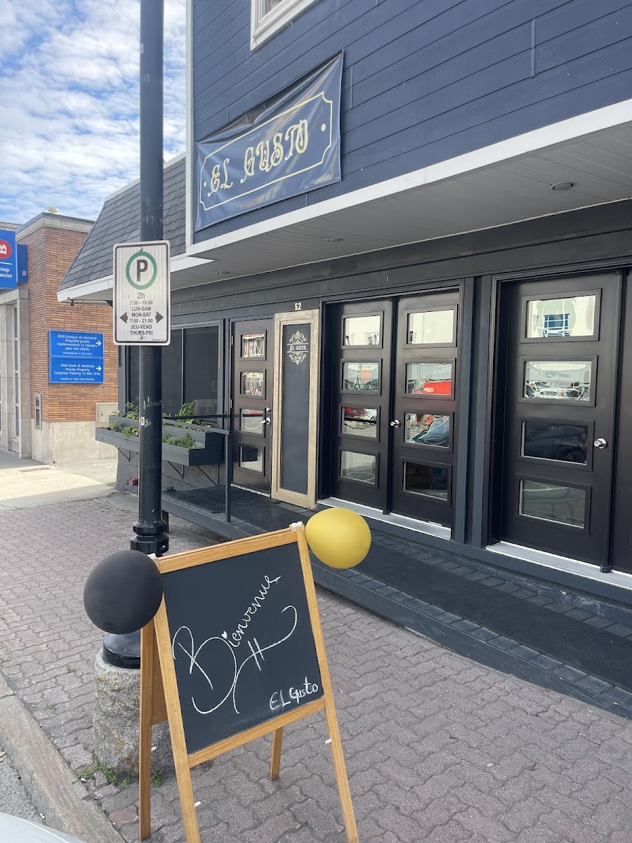 El Gusto - Restaurant & Café