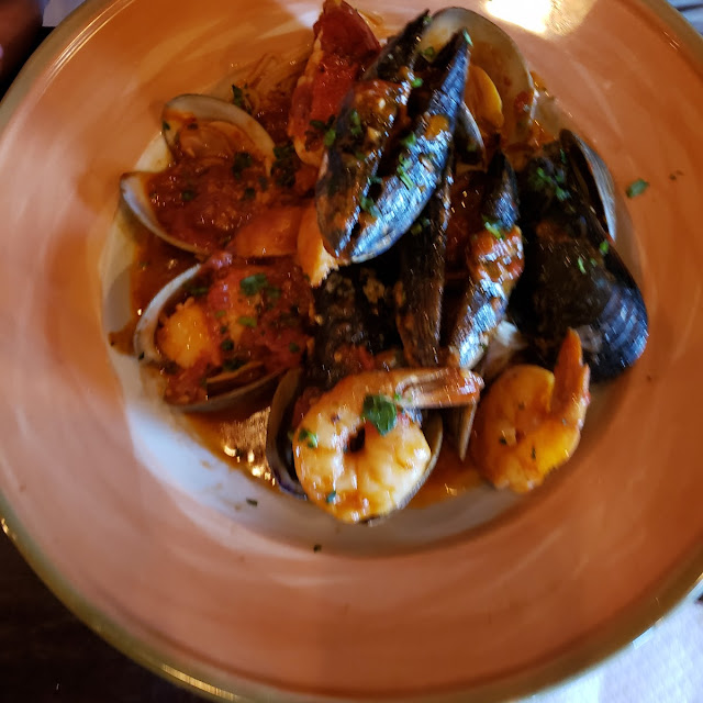 Cioppino Pasta