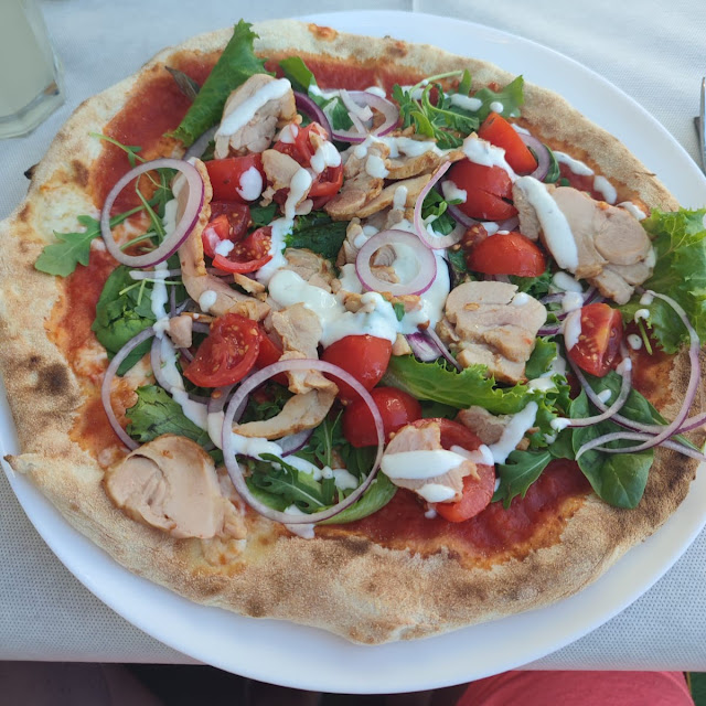 Hähnchen Pizza