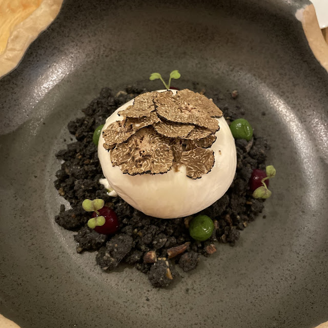 Burrata Fresca Su Terriccio