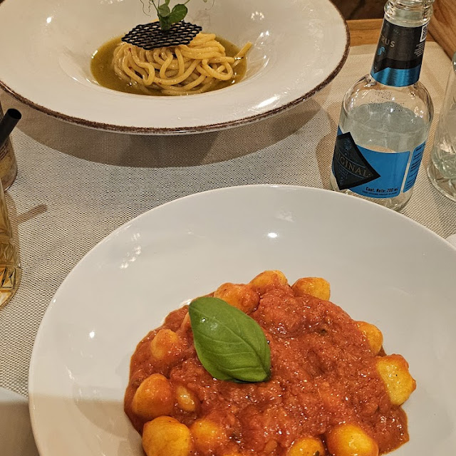 Gnocchi with Tomato Sauce and Basil