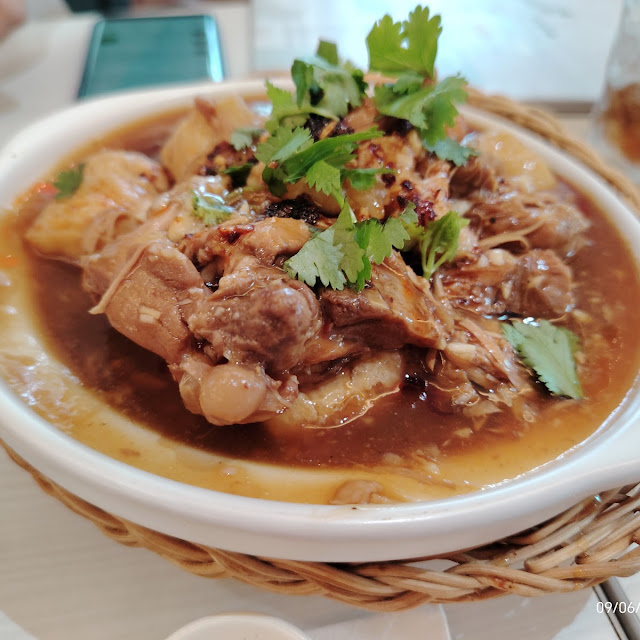 Claypot Chicken