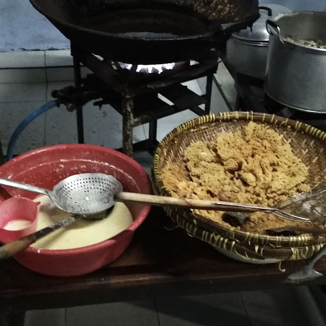 Dapur Ayam Kremes