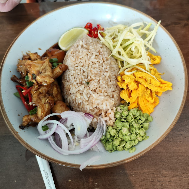 Dv4 - Khao Kluk Kapi Nasi Goreng Belacan