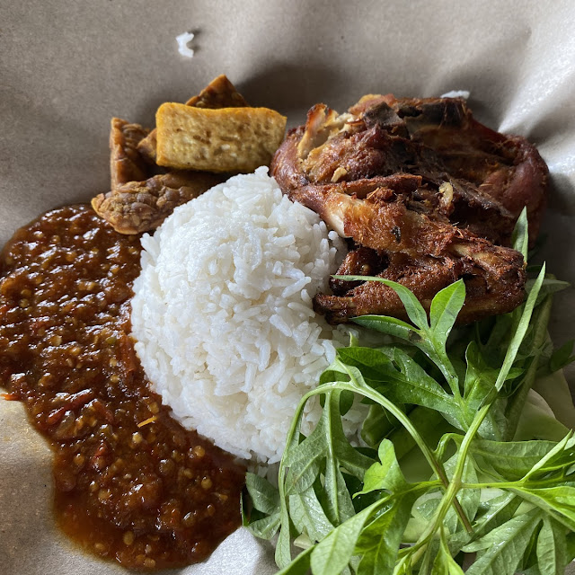 Nasi Ayam Penyet