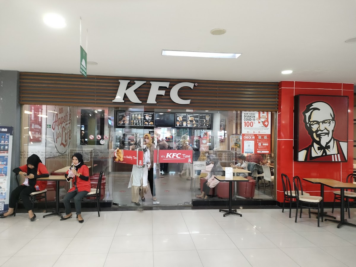 KFC SUZUYA MALL BIREUEN