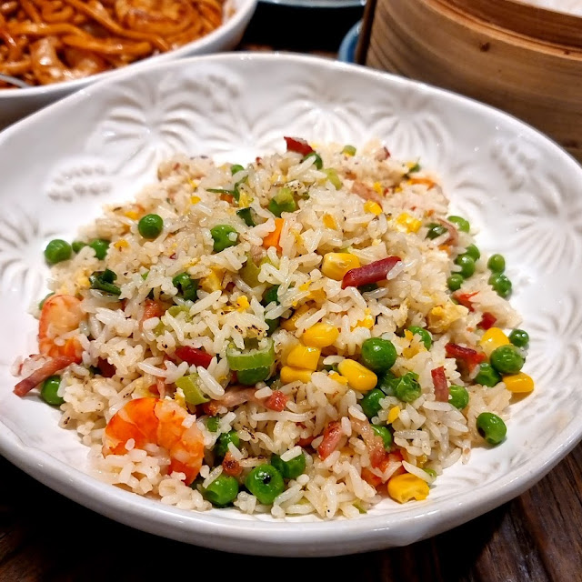 The Bund’S Signature Fried Rice w BBQ Pork Prawn & Egg