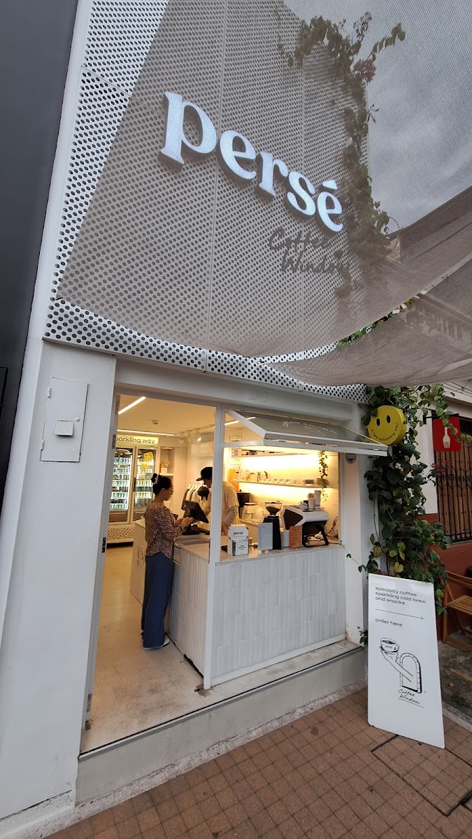 PERSÉ Coffee Window