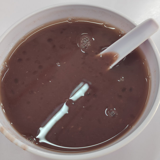 红豆水炸鸡与油条