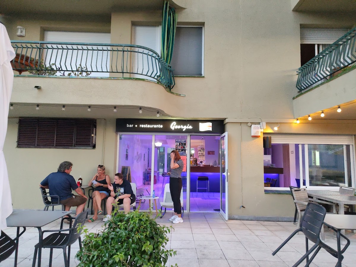 Georgia Bar Restaurant