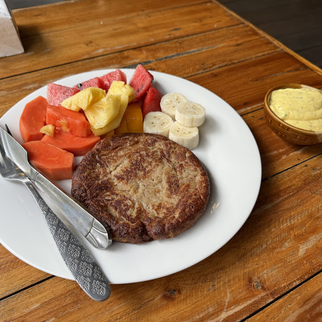 Vegan Pancake with Fresh Fruit