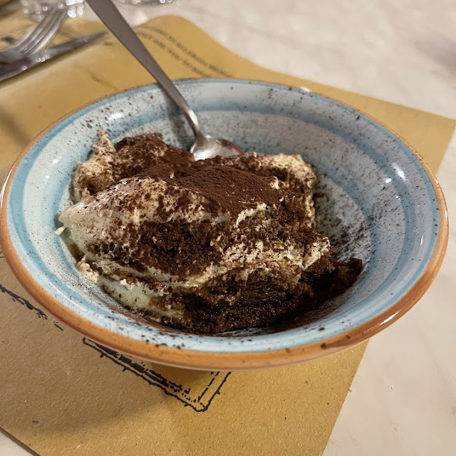 Tiramisu Cake