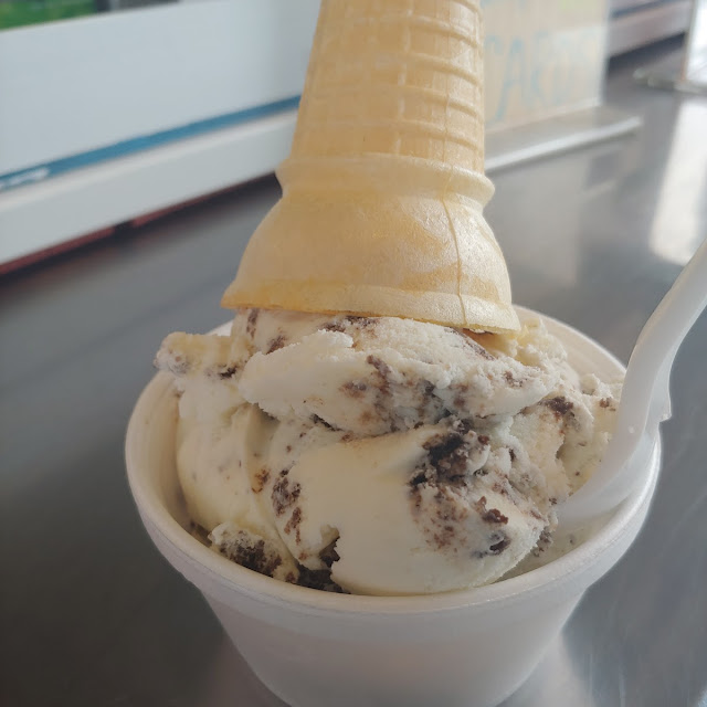 Whoopie Pie Ice Cream Fabulous