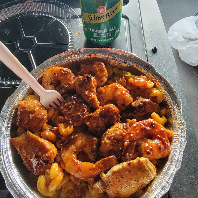 Mac and Cheese with Shrimp and Chicken