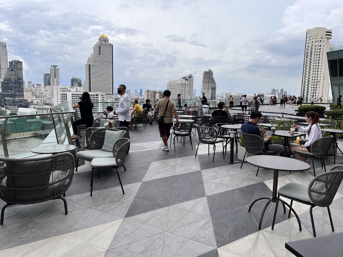 Starbucks Reserve Chao Phraya Riverfront (ICONSIAM)