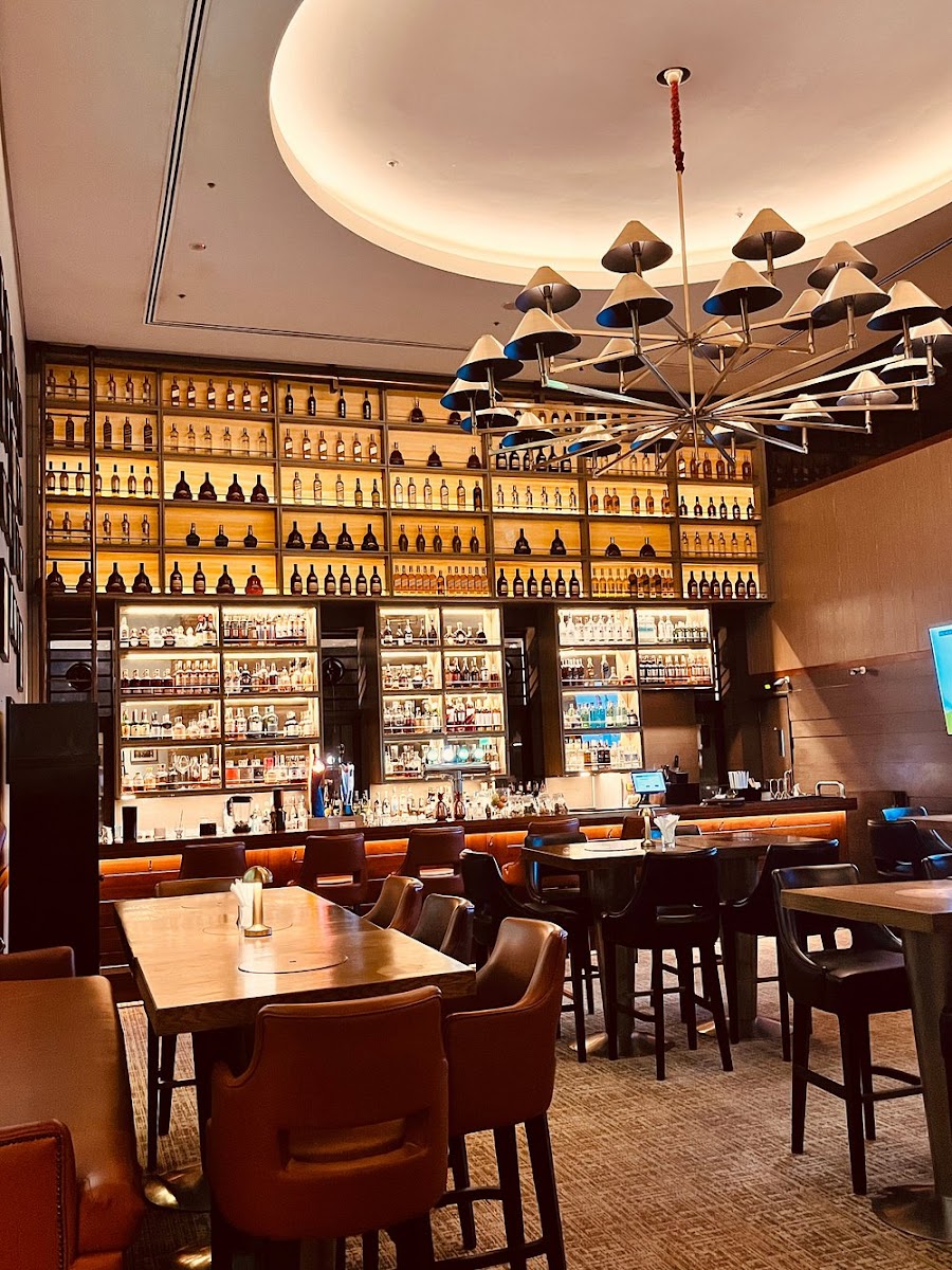Arthur's Bar & Grill, Shangri-La Hotel, Kuala Lumpur