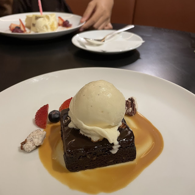 Brownie Sundae