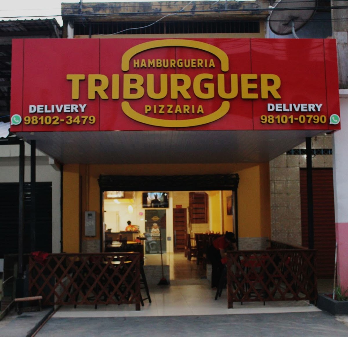 Hamburgueria e Pizzaria Triburguer