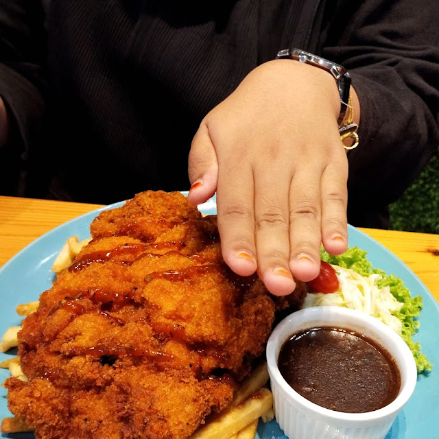 Deep Fried Chicken Chop
