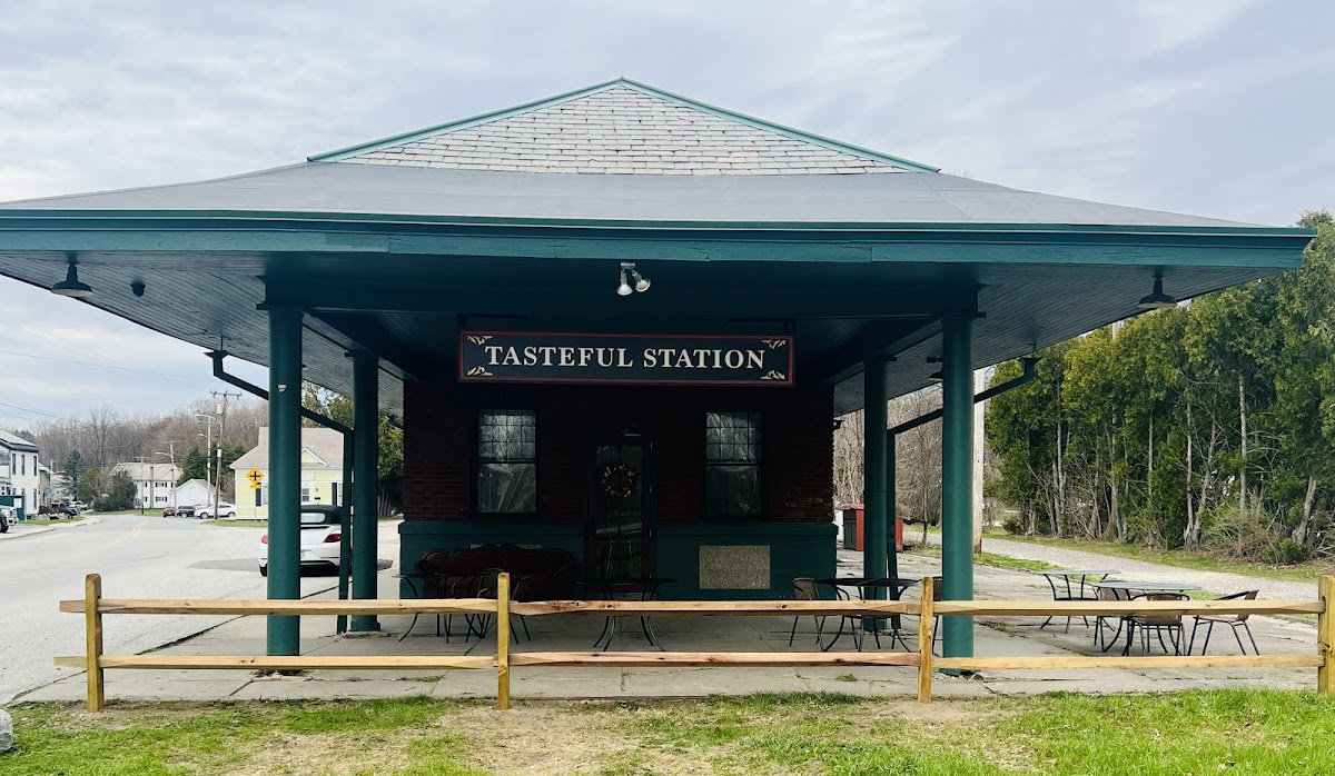 Tasteful Station