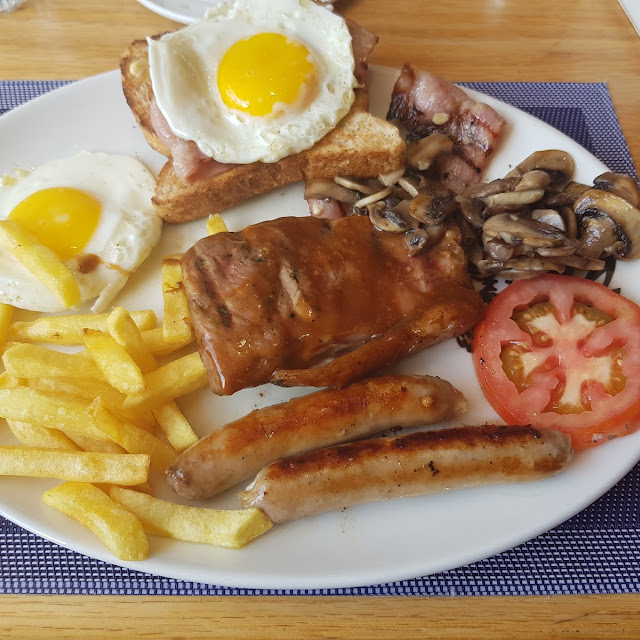 Steak Egg and Chips